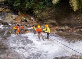 Trải nghiệm mới: Đu dây vượt thác ở Động Châu – Khe Nước tại Quảng Bình