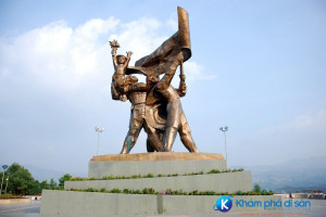 Góc lịch sử – Tượng đài chiến thắng Điện Biên