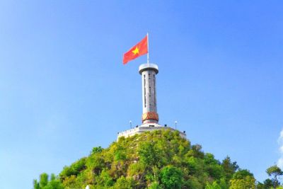 Khám Phá ‘4 cực, một đỉnh, một ngã ba’ của dân phượt
