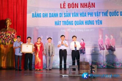 [Hưng Yên] Hát trống quân đón nhận bằng ghi danh Di sản văn hóa phi vật thể quốc gia