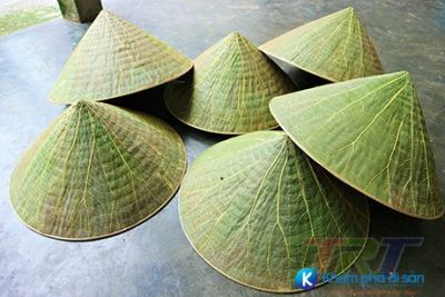 [Huế] Nón lá sen – món quà lưu niệm độc đáo của xứ Huế