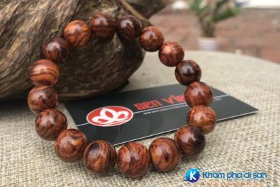 Lý do vòng tay gỗ sưa đỏ được ưa chuộng tại các nước Châu Á