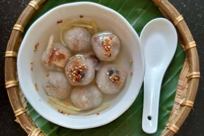 Lạ miệng chè heo quay “độc nhất vô nhị” ở Huế