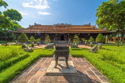 Điện Long An – Kiệt tác triến khúc mỹ thuật thời Nguyễn
