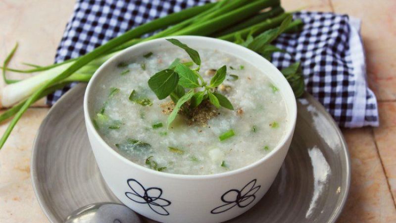 Quảng Bình – dân dã với món cháo hàu