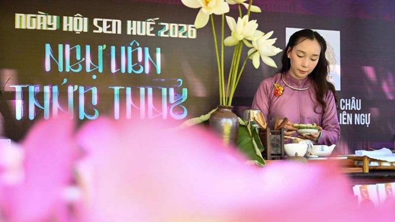 Đêm huyền ảo tại Ngày Hội Sen Huế với “Thức Thủy Show”: đánh thức mọi giác quan