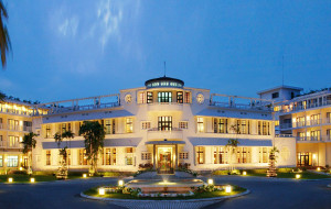 Khách Sạn Hương Giang Hotel Resort & Spa