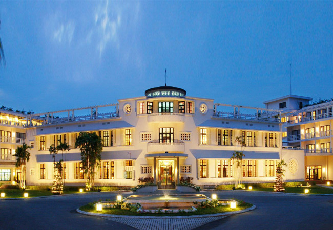 Khách Sạn Hương Giang Hotel Resort & Spa