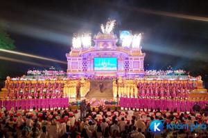 Đêm Khai mạc Festival Nghề truyền thống Huế 2017 – thăng hoa cùng mưa Huế