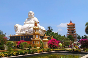 [Tiền Giang] chùa Vĩnh Tràng – một trong những ngôi chùa lớn nhất vùng Tây Nam Bộ
