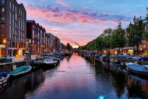 [Hà Lan] Ngắm nhìn vẻ đẹp của kênh đào Amsterdam