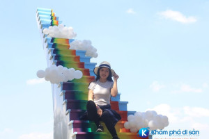 “Cầu Vồng Chân Mây” điểm check-in mới hấp dẫn giới trẻ Sài Thành