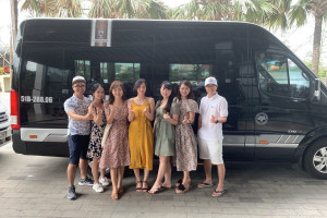 Sang chảnh như người Sài Gòn – Thuê xe limousine đi chơi tết cực vui