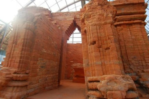 Tài liệu thuyết minh du lịch Huế – Giới thiệu về di tích đền – tháp chăm Phú Diên