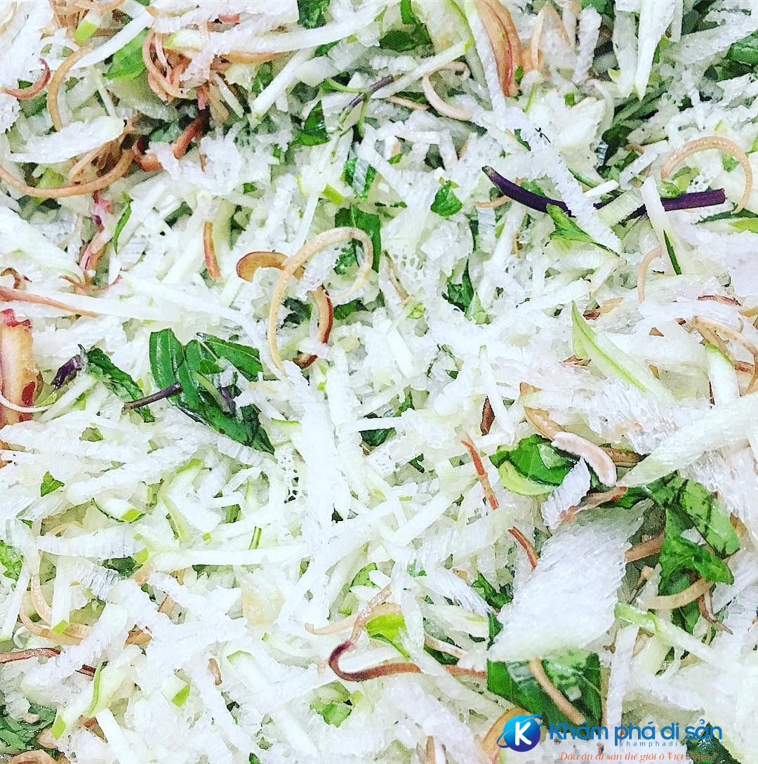 ve hue thuong thuc com hen khamphadisan 4