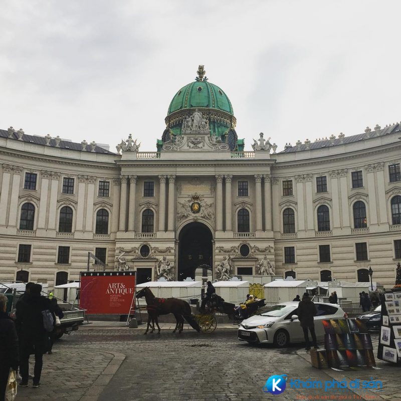 Cung điện Hoàng Gia Hofburg