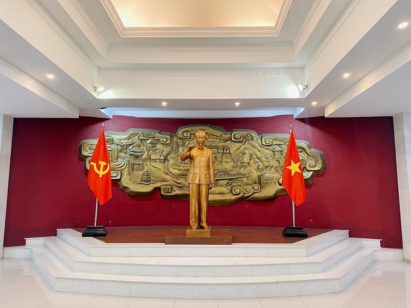 Bao tang HCM2