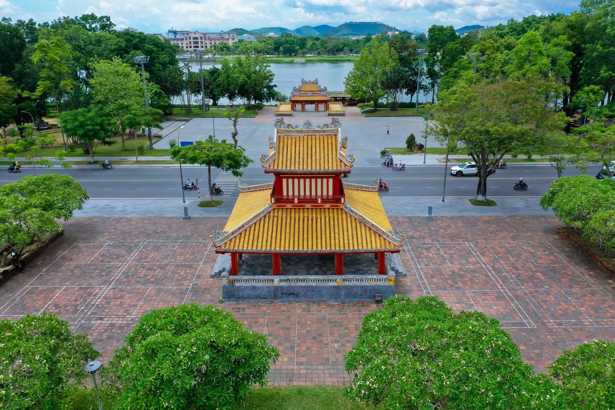 Phu Van Lau Nam Anh