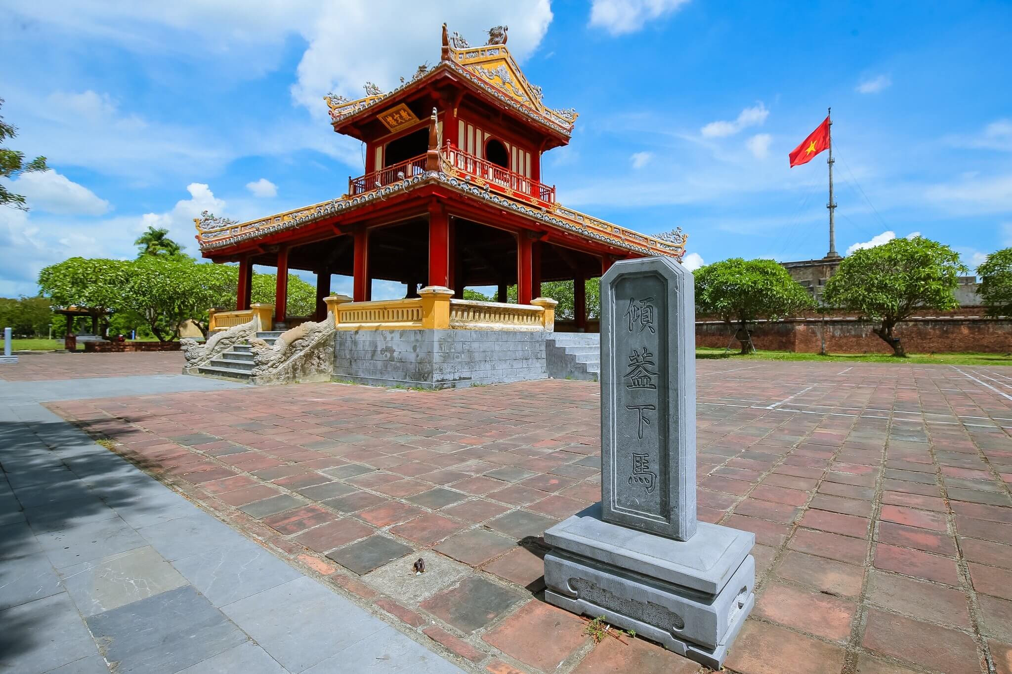 Phu Van Lau3 Nam Anh