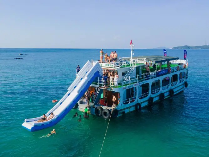 Du lịch Phú Quốc: Cẩm nang khám phá đảo ngọc từ A đến Z 1 Du lịch Phú Quốc: Cẩm nang khám phá đảo ngọc từ A đến Z
